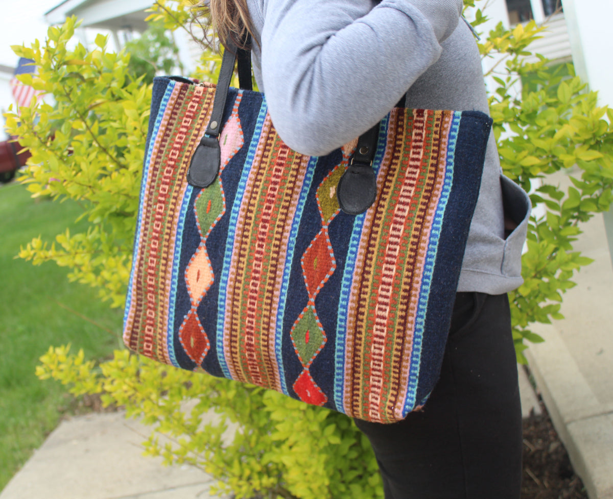 NAVY BLUE TOTE